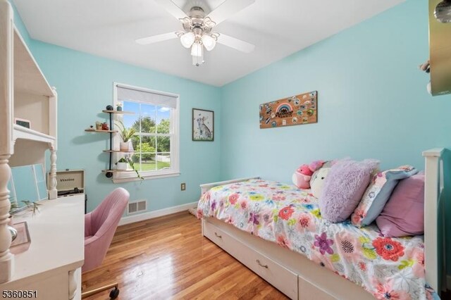 39 Fox Chase Run, Hillsborough Twp, NJ 08844 - bedroom featuring baseboards, light wood finished floors, and ceiling fan