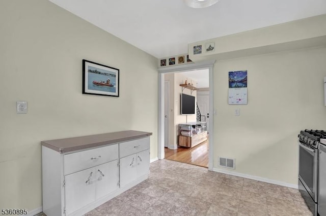 51 Hoffman Ave, Parsippany-Troy Hills Twp, NJ 07034 - corridor featuring baseboards