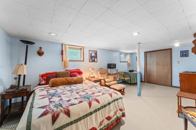10 Garden Pl, Cranford Twp, NJ 07016 - bedroom with light colored carpet, a closet, and recessed lighting