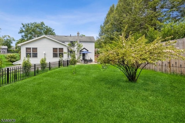 2 Broad St, Stockton Boro, NJ 08559 - view of yard with a patio area