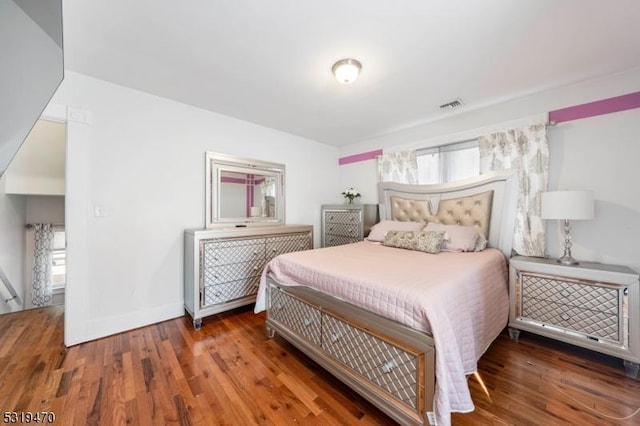 770 Stone St, Rahway City, NJ 07065 - bedroom featuring wood finished floors and baseboards