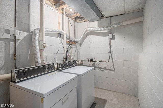 31 Canterberry Cir, Raritan Twp, NJ 08822 - washroom with washer and clothes dryer