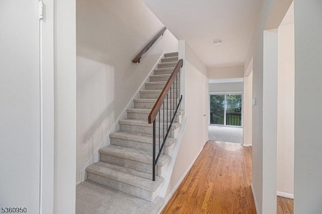 31 Canterberry Cir, Raritan Twp, NJ 08822 - stairs featuring wood finished floors and baseboards