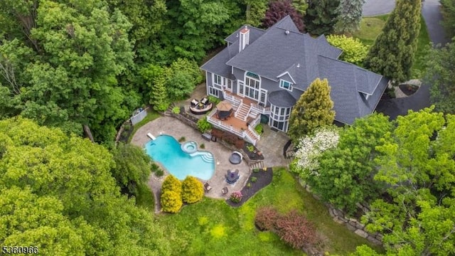 7 Briscoe Chase, Ringwood Boro, NJ 07456 - view of subject property with a pool