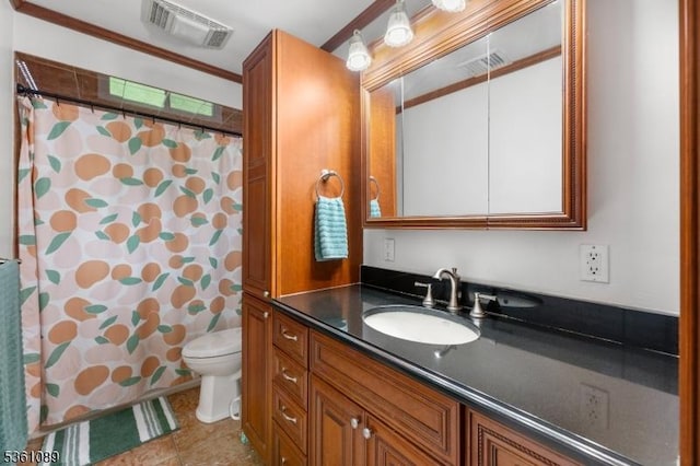 62 Valley View Rd, High Bridge Boro, NJ 08829 - full bathroom featuring toilet, vanity, a shower with shower curtain, and tile patterned floors