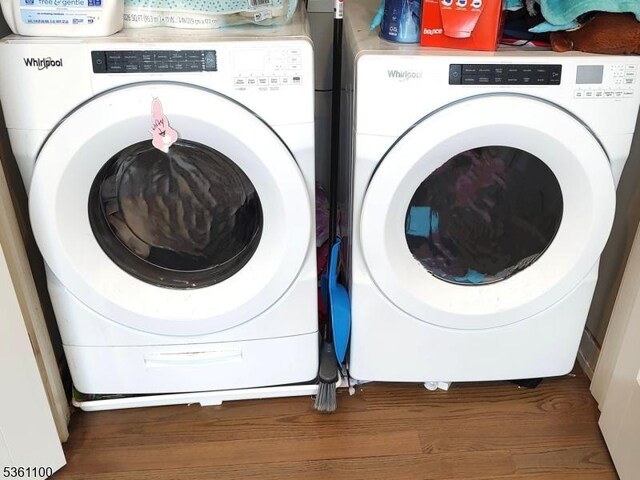 92 Sowers Dr Unit Cu92, Mount Olive Twp, NJ 07840 - laundry room featuring independent washer and dryer