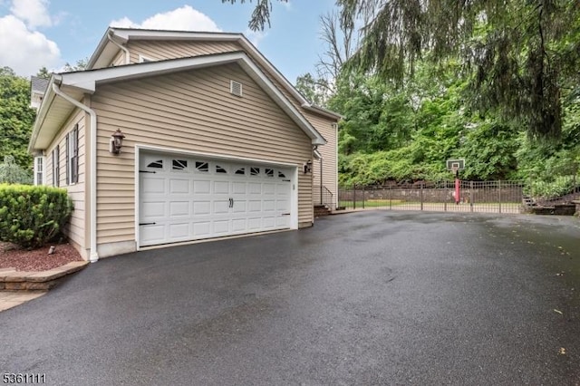 28 Sherbrook Dr, Berkeley Heights Twp, NJ 07922 - view of home's exterior with asphalt driveway