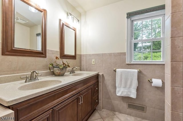 28 Sherbrook Dr, Berkeley Heights Twp, NJ 07922 - full bathroom featuring double vanity and tile walls