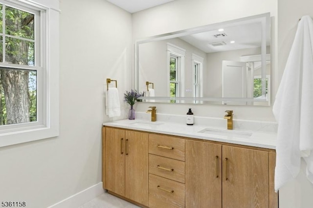 48 Hunterdon Blvd, Berkeley Heights Twp, NJ 07974 - full bath with double vanity and plenty of natural light