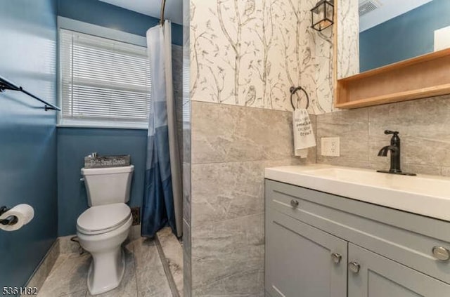 11 Spring Mdw, Oxford Twp, NJ 07863 - full bath featuring vanity and a shower with shower curtain