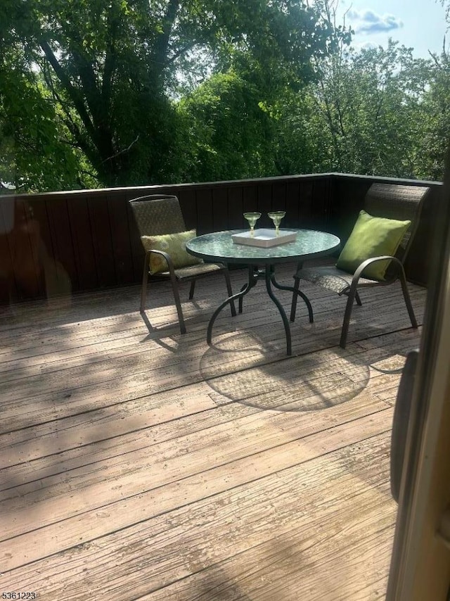 14 Highpoint Unit 14, Cedar Grove Twp, NJ 07009 - view of deck