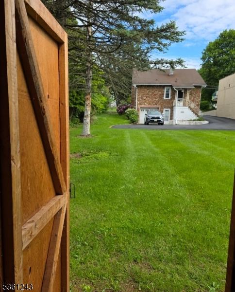 126 Park Ave, Lopatcong Twp, NJ 08865 - view of green lawn