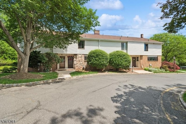665F Dover Ct, Hillsborough Twp, NJ 08844 - multi unit property featuring a chimney