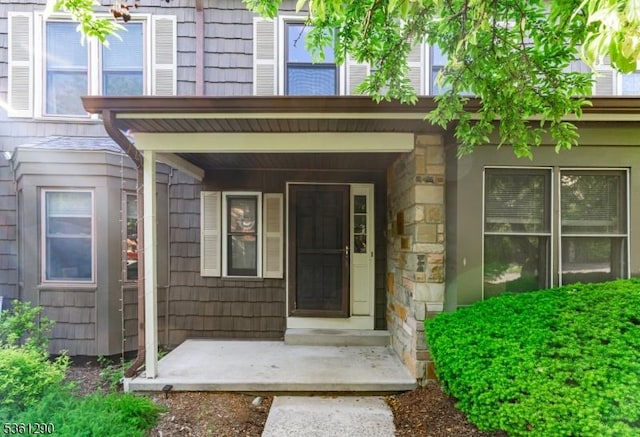 17 Whippoorwill Dr, Allamuchy Twp, NJ 07840 - entrance to property with stone siding