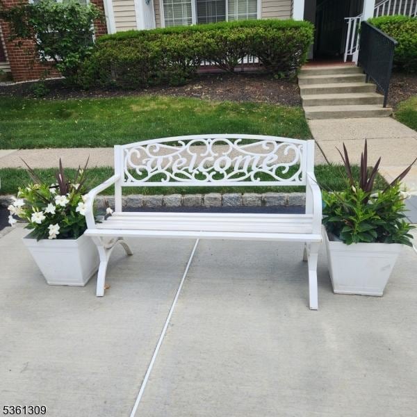 1605 Breckenridge Dr, Branchburg Twp, NJ 08876 - view of patio