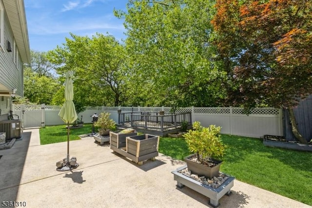 1 Hollywood Dr, Woodbridge Twp, NJ 07095 - view of patio / terrace with central AC