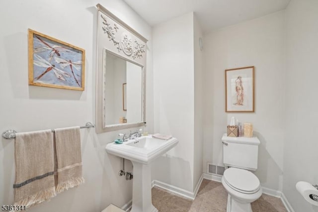 2 Skyline Dr, Morris Twp, NJ 07960 - half bathroom featuring toilet and baseboards