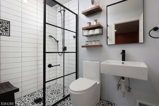 992 Milton Blvd, Rahway City, NJ 07065 - full bath featuring a stall shower and toilet