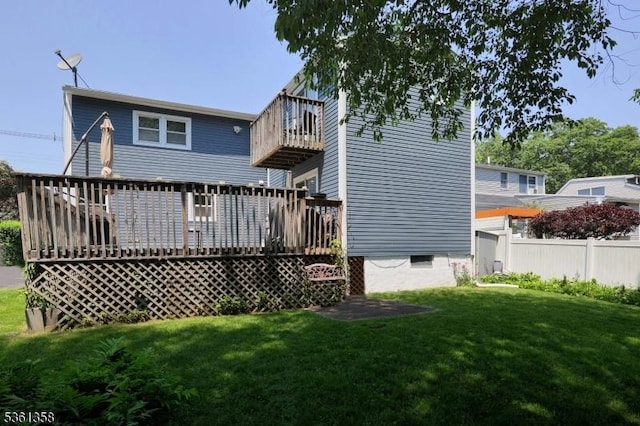992 Milton Blvd, Rahway City, NJ 07065 - back of property featuring a balcony and a deck