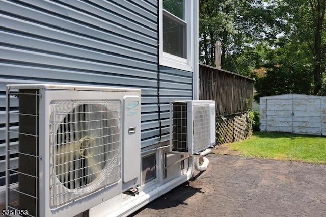992 Milton Blvd, Rahway City, NJ 07065 - exterior view of an ac unit and a central AC unit
