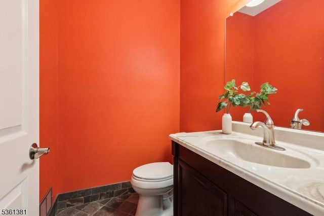 25 Castle Ct, Randolph Twp, NJ 07869 - bathroom with vanity and toilet