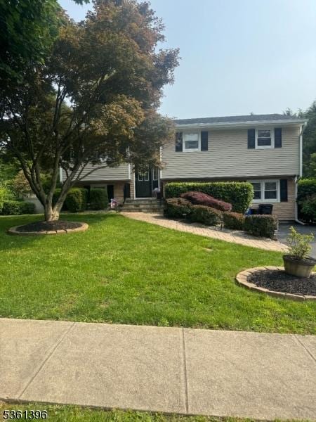 22 Messig Rd, Clinton Town, NJ 08809 - view of front facade with a front yard