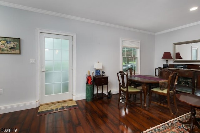 50 Skillman Rd, Montgomery Twp, NJ 08558 - dining area featuring wood finished floors, ornamental molding, baseboards, and recessed lighting