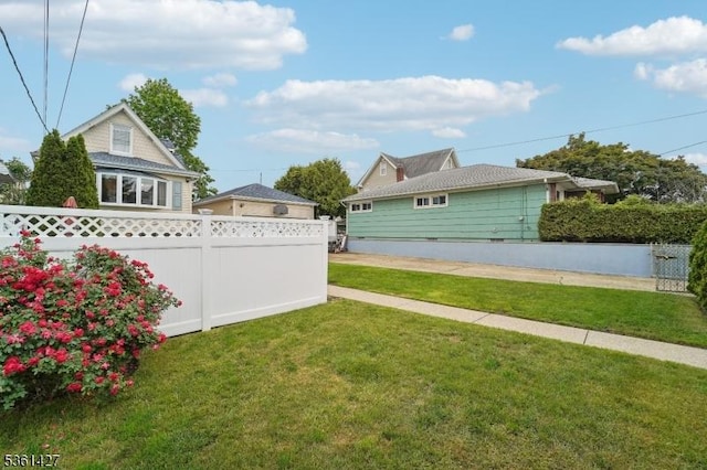 30 Market St, Garfield City, NJ 07026 - view of yard