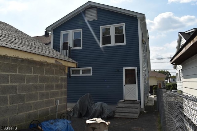 375 Tower St, Union Twp, NJ 07088 - rear view of house featuring entry steps