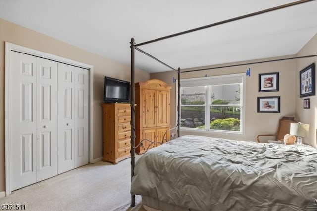 5 Caleb Ct, Hardyston Twp, NJ 07419 - carpeted bedroom with a closet and baseboards