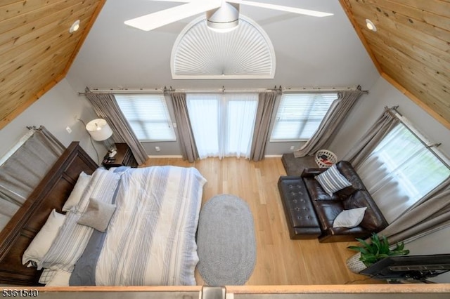 307 Squaw Trl, Hopatcong Boro, NJ 07821 - living area featuring wood finished floors and vaulted ceiling