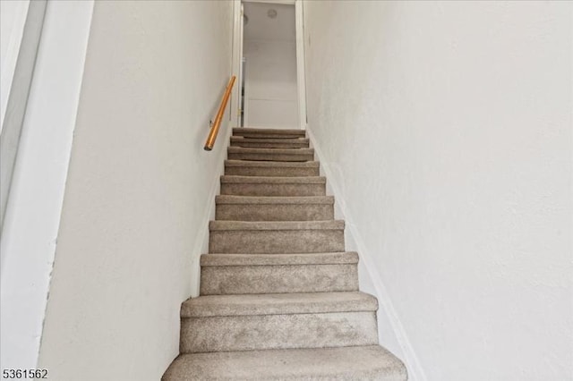 10 Hanover Ave, Hanover Twp, NJ 07981 - view of stairway