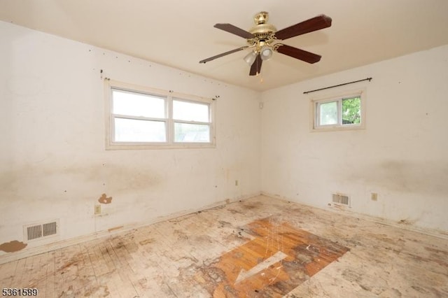 328 Ralph St, Franklin Twp, NJ 08873 - unfurnished room featuring a ceiling fan