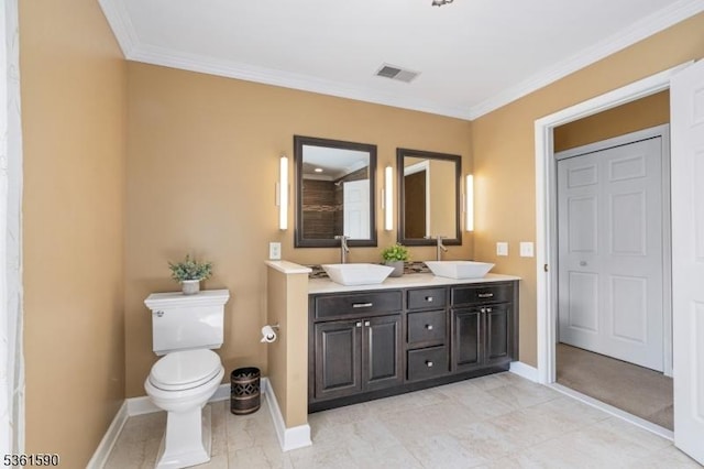 7 Links Ct, Sparta Twp, NJ 07871 - full bathroom with double vanity, toilet, crown molding, and baseboards