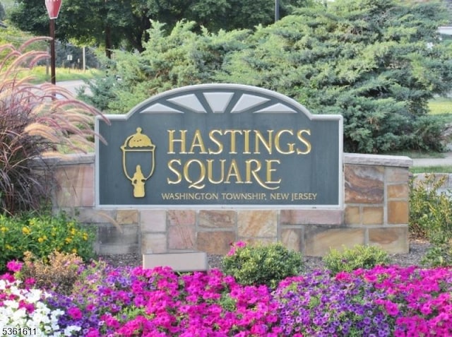 35 Bennington Sq, Washington Twp, NJ 07840 - view of community sign