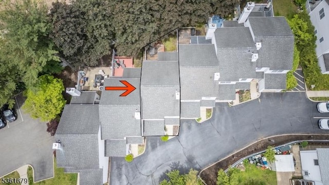 17 Iron Forge Vlg S, Pompton Lakes Boro, NJ 07442 - bird's eye view
