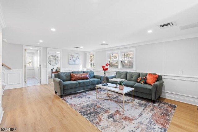 185 Colonial Rd, Emerson Boro, NJ 07630