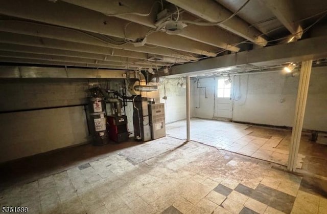 17 Hilltop Cir, Hanover Twp, NJ 07981 - below grade area with water heater