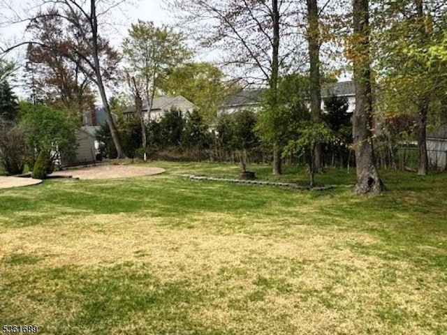 17 Hilltop Cir, Hanover Twp, NJ 07981 - view of grassy yard