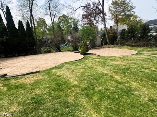 17 Hilltop Cir, Hanover Twp, NJ 07981 - view of home's community featuring a lawn
