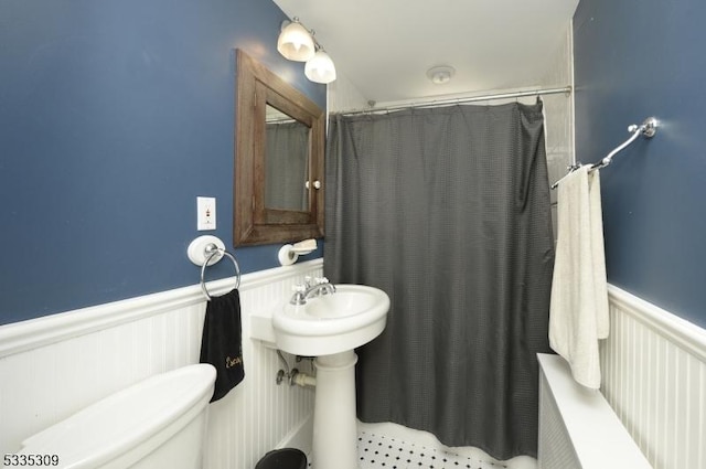 7 Clinton St, Morristown Town, NJ 07960 - full bath featuring wainscoting and toilet