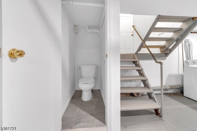 234 Trenton Ave, Clifton City, NJ 07011 - stairway with washer / dryer