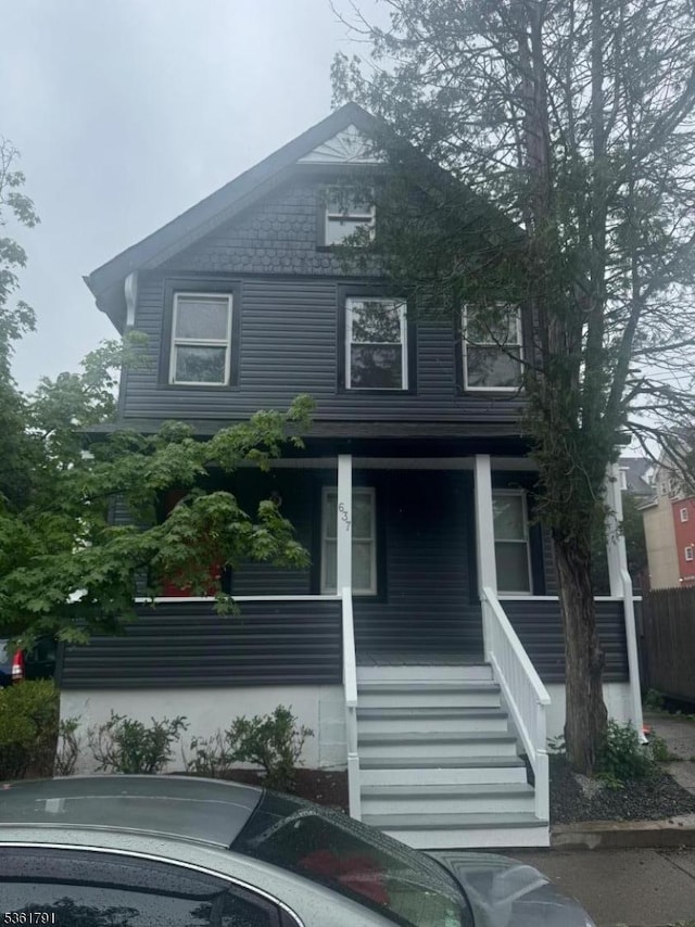 637 Union St, City Of Orange Twp, NJ 07050 - traditional style home with covered porch