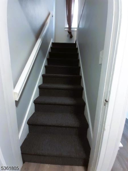 336 E 41st St, Paterson City, NJ 07504 - view of stairs