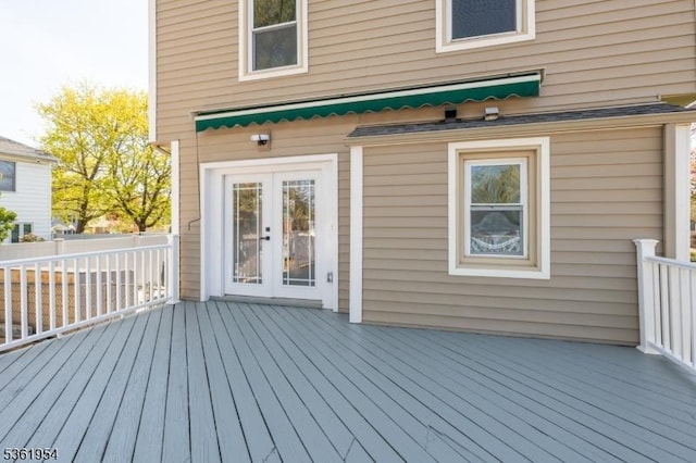 6 Lionel Pl, Hanover Twp, NJ 07981 - wooden deck with french doors