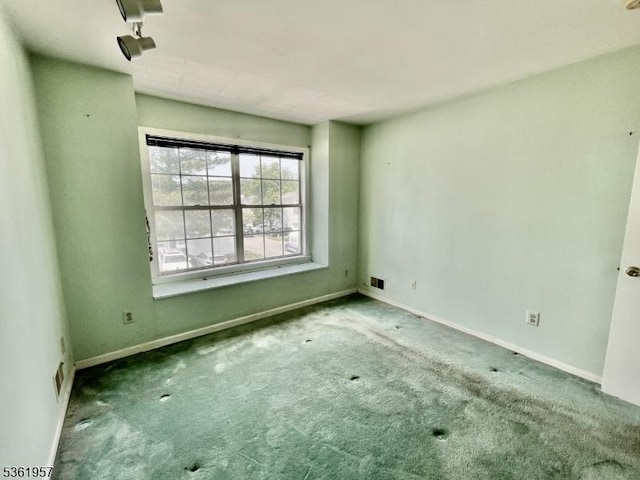 55 Weatherhill Rd, Hamburg Boro, NJ 07419 - carpeted empty room featuring baseboards