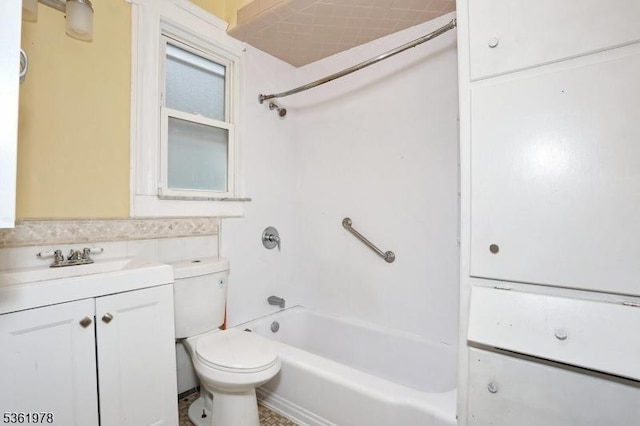 267 Hoover Ave, Bloomfield Twp, NJ 07003 - full bath with toilet, vanity, and tub / shower combination