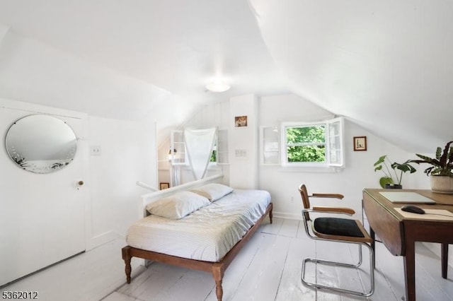 902 Mount Benevolence Rd, Stillwater Twp, NJ 07860 - bedroom with vaulted ceiling and baseboards