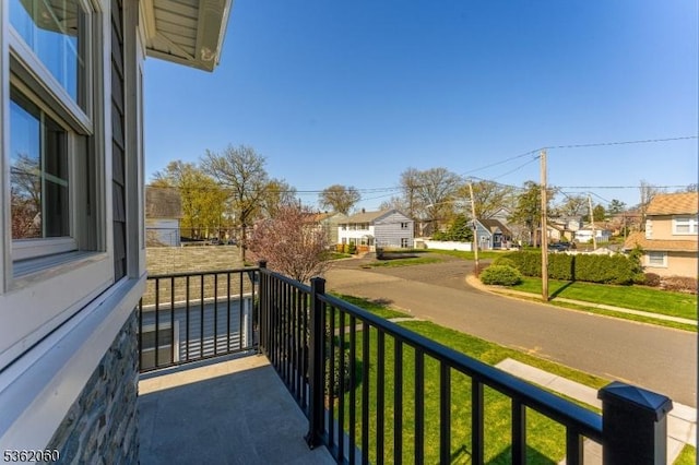 1537 Franklin St, Clark Twp, NJ 07066 - balcony featuring a residential view