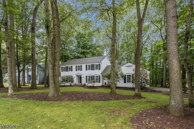 31 Winay Ter, Washington Twp, NJ 07853 - colonial-style house with a front lawn